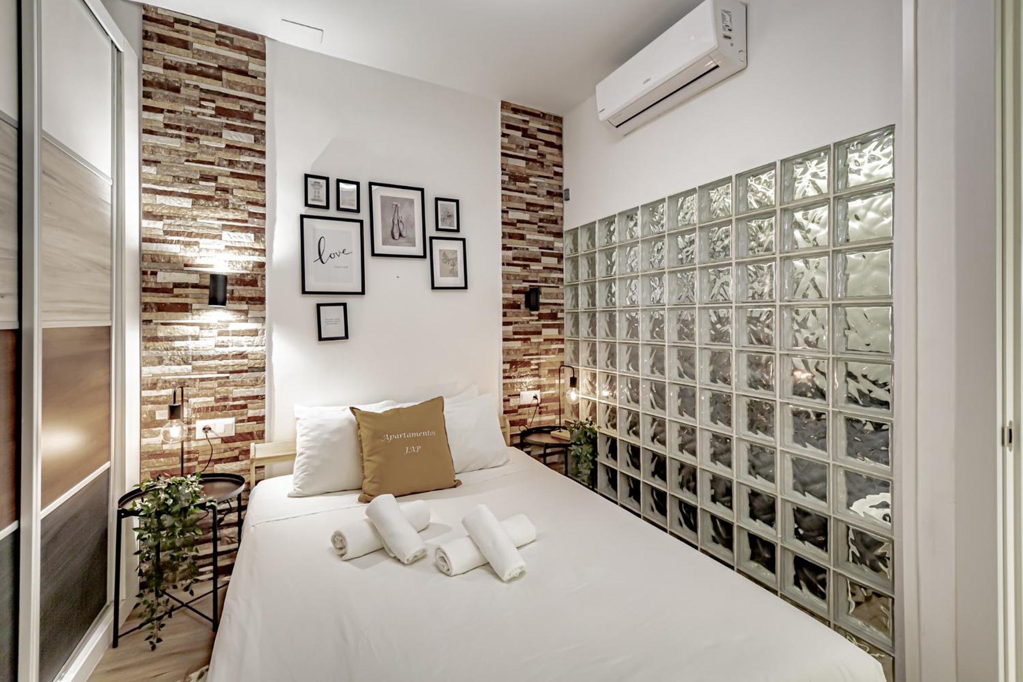 Apartamentos Franco Rodriguez Madrid Oda fotoğraf